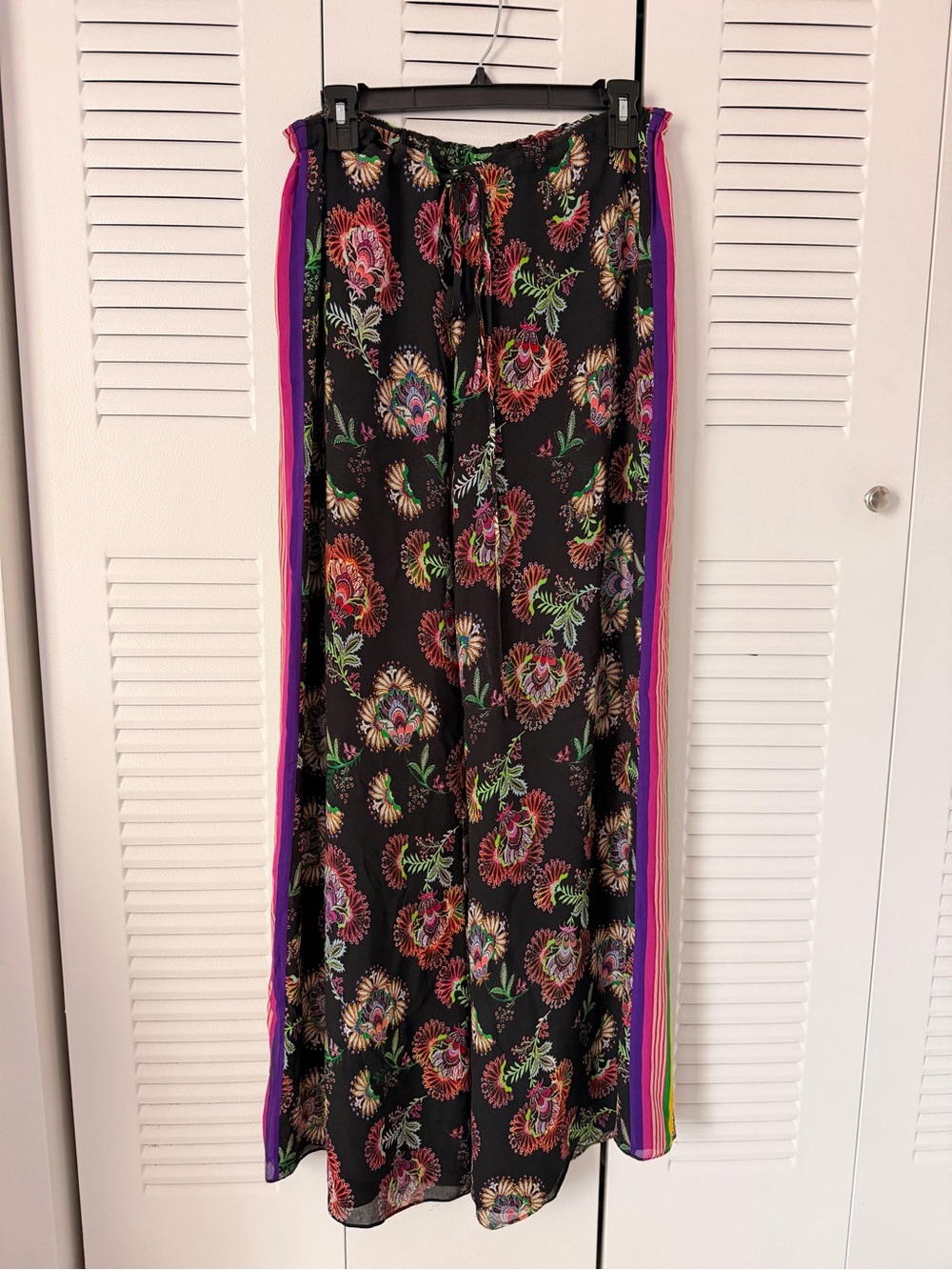 ALEXIS Wide Leg Floral Print Pants - Black